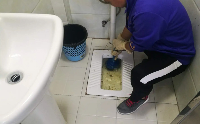 细水乡疏通蹲坑