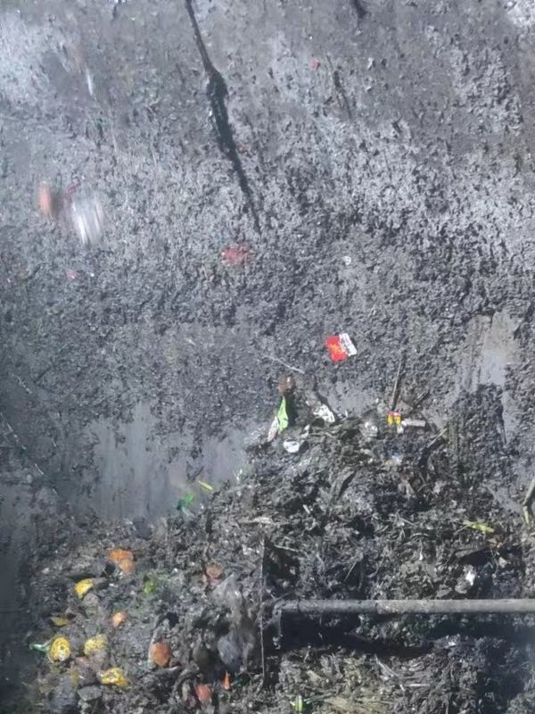 细水乡污水池清理